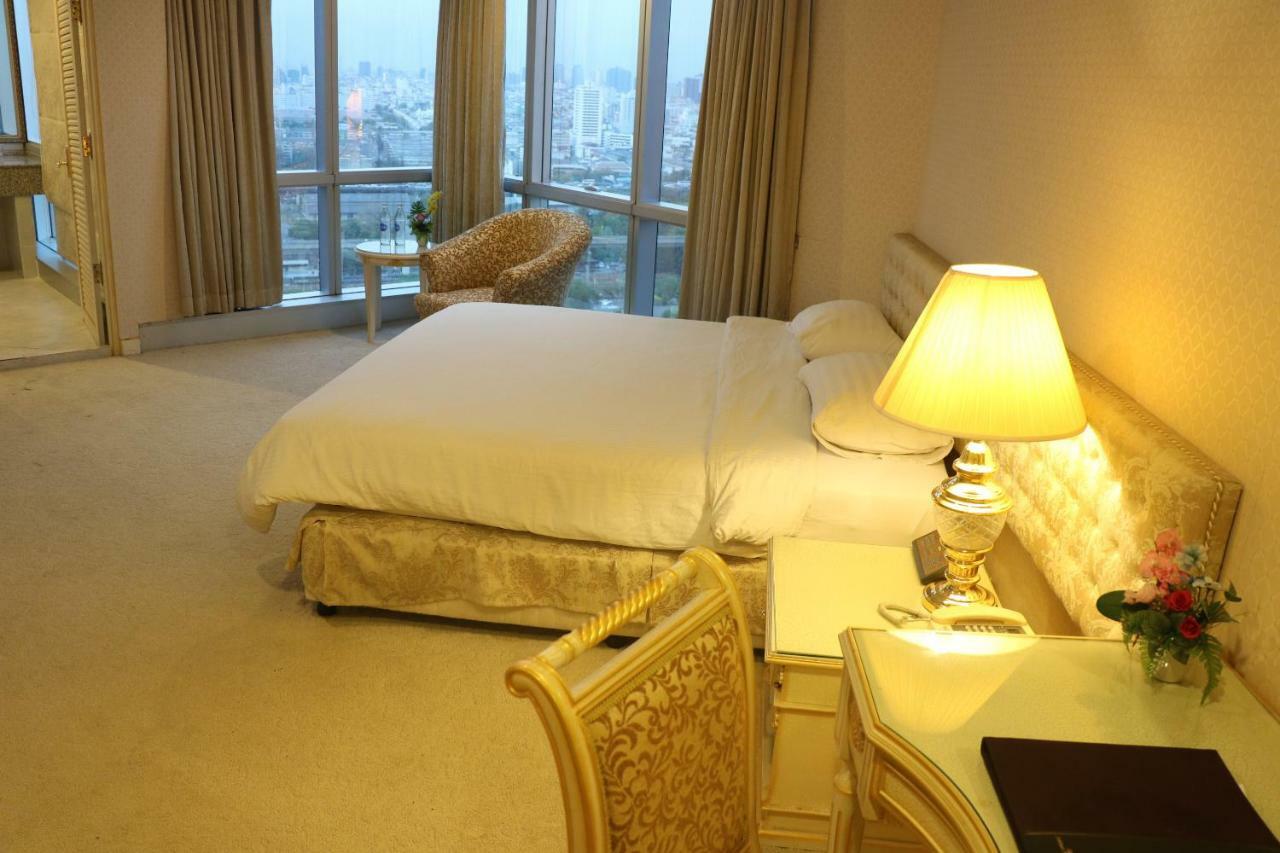 Adriatic Palace Bangkok Exterior photo