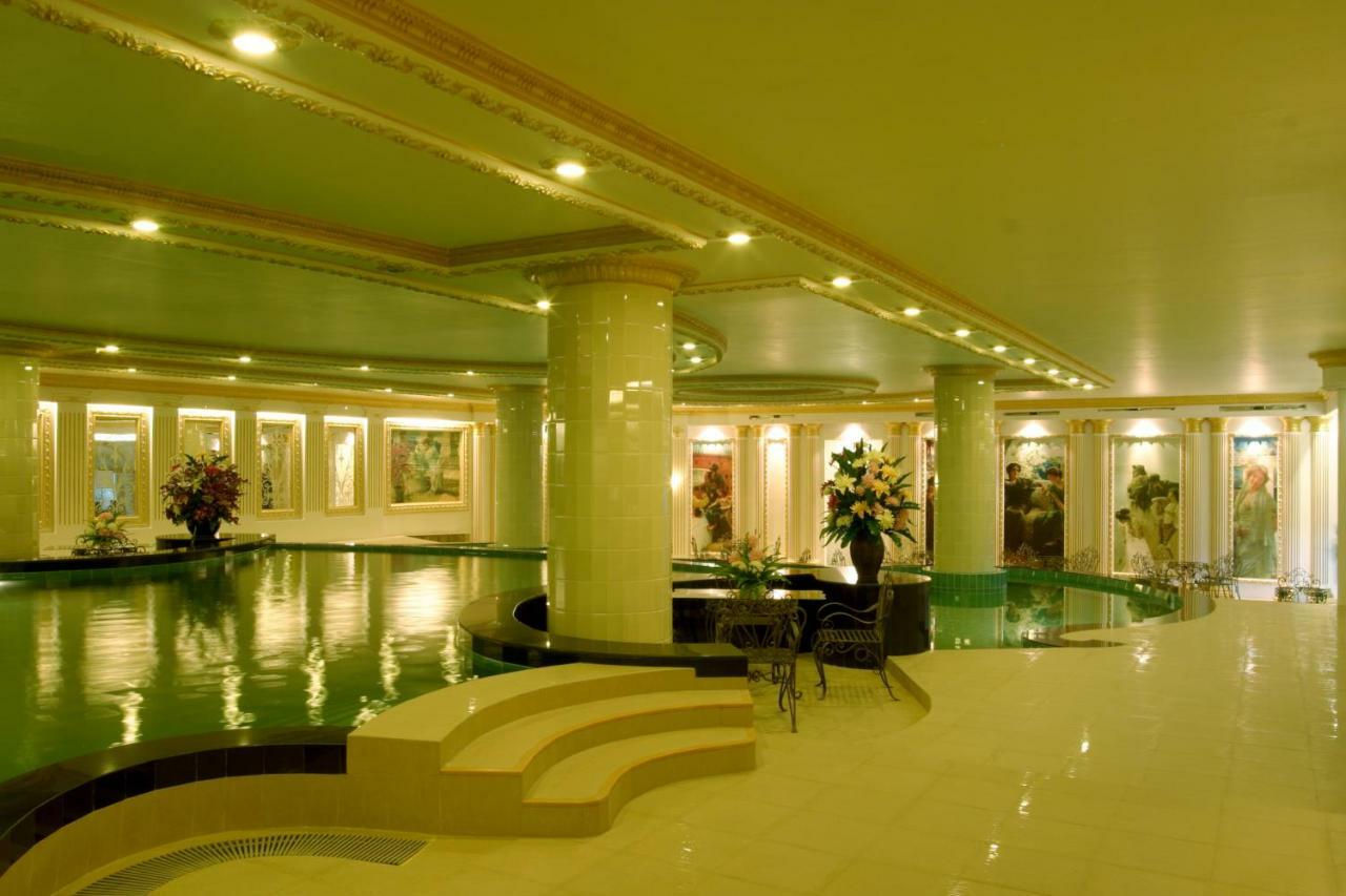 Adriatic Palace Bangkok Exterior photo