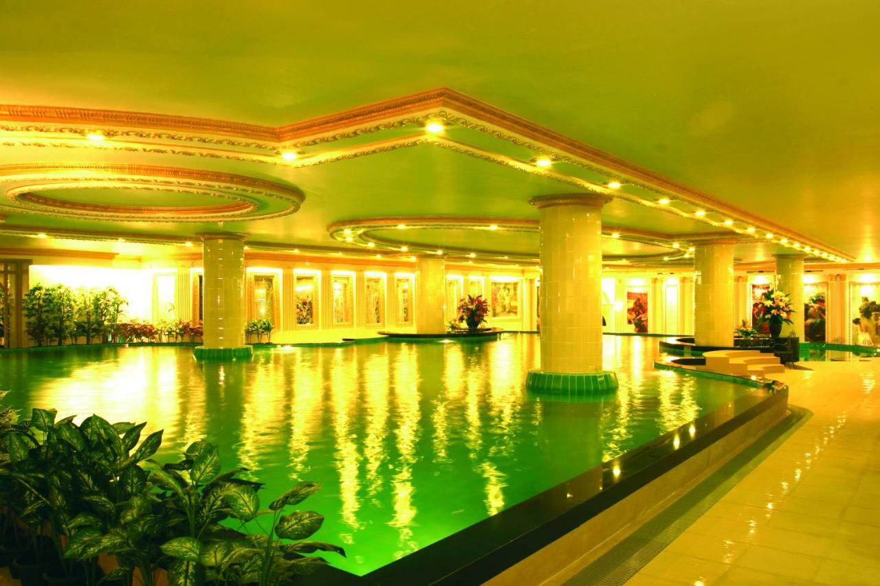 Adriatic Palace Bangkok Exterior photo